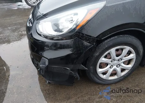 2013 Hyundai Accent Gs z USA, uszkodzony, nr VIN KMHCT5AE6DU138793